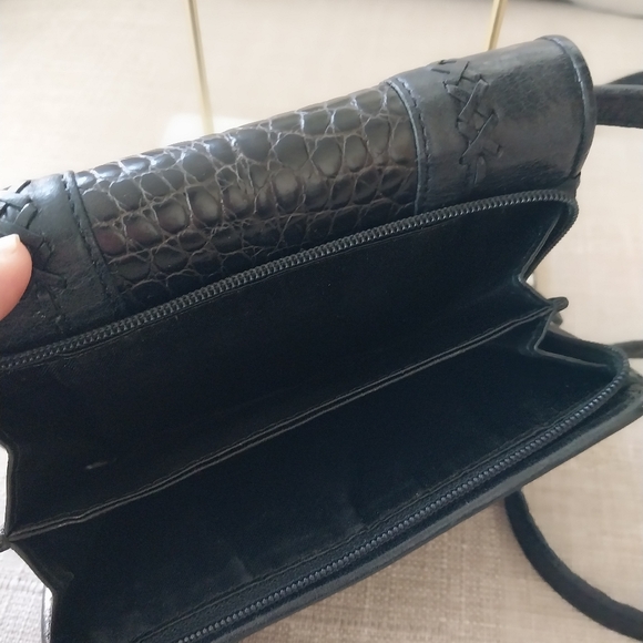 Brighton Convertible Crossbody Wallet - Picture 4 of 7